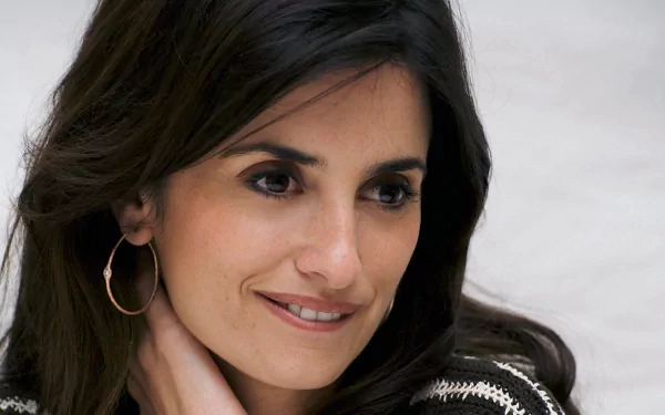 Celebrity Penelope Cruz HD Desktop Wallpaper | Background Image