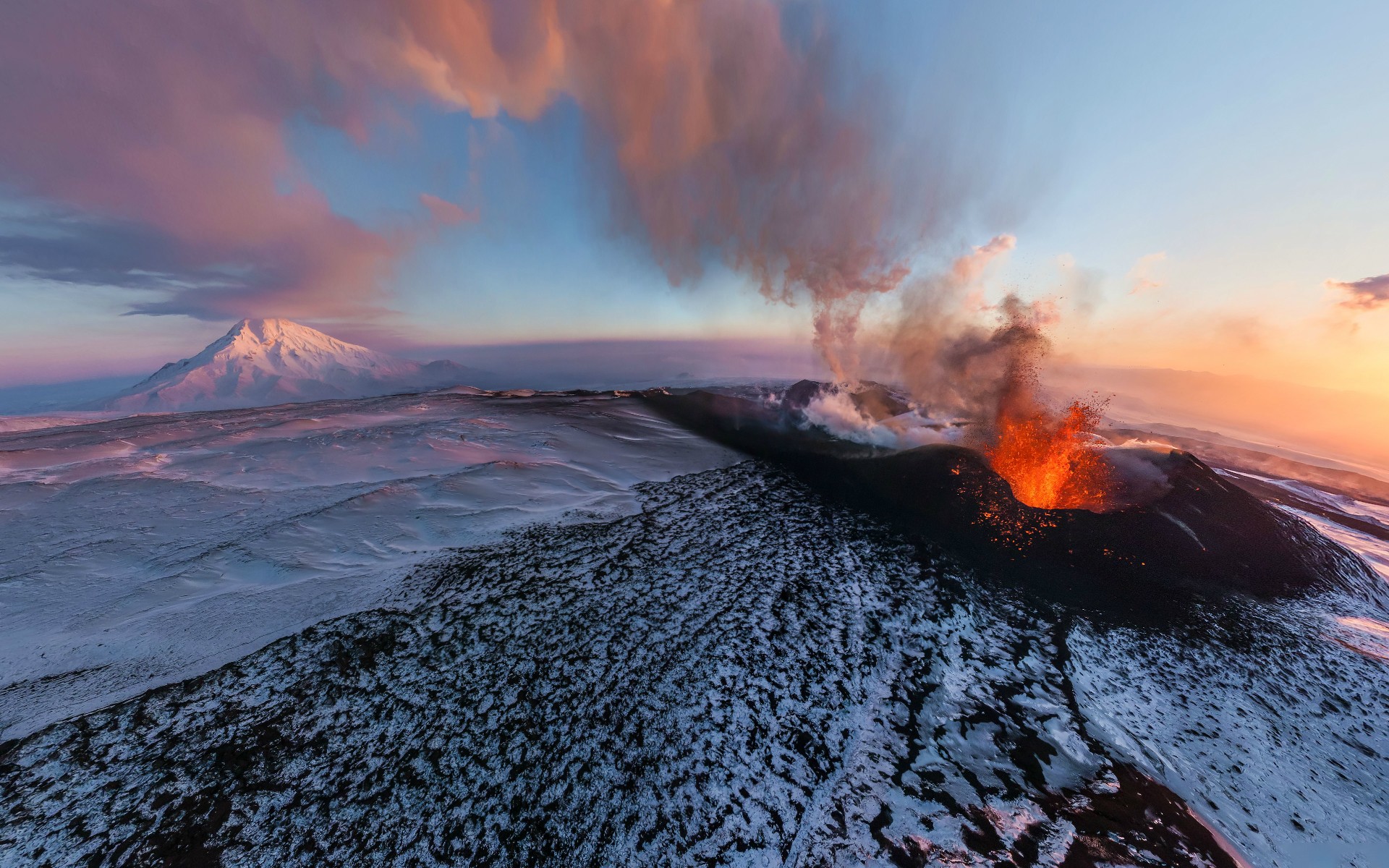 火山高清壁纸 桌面背景 19x10