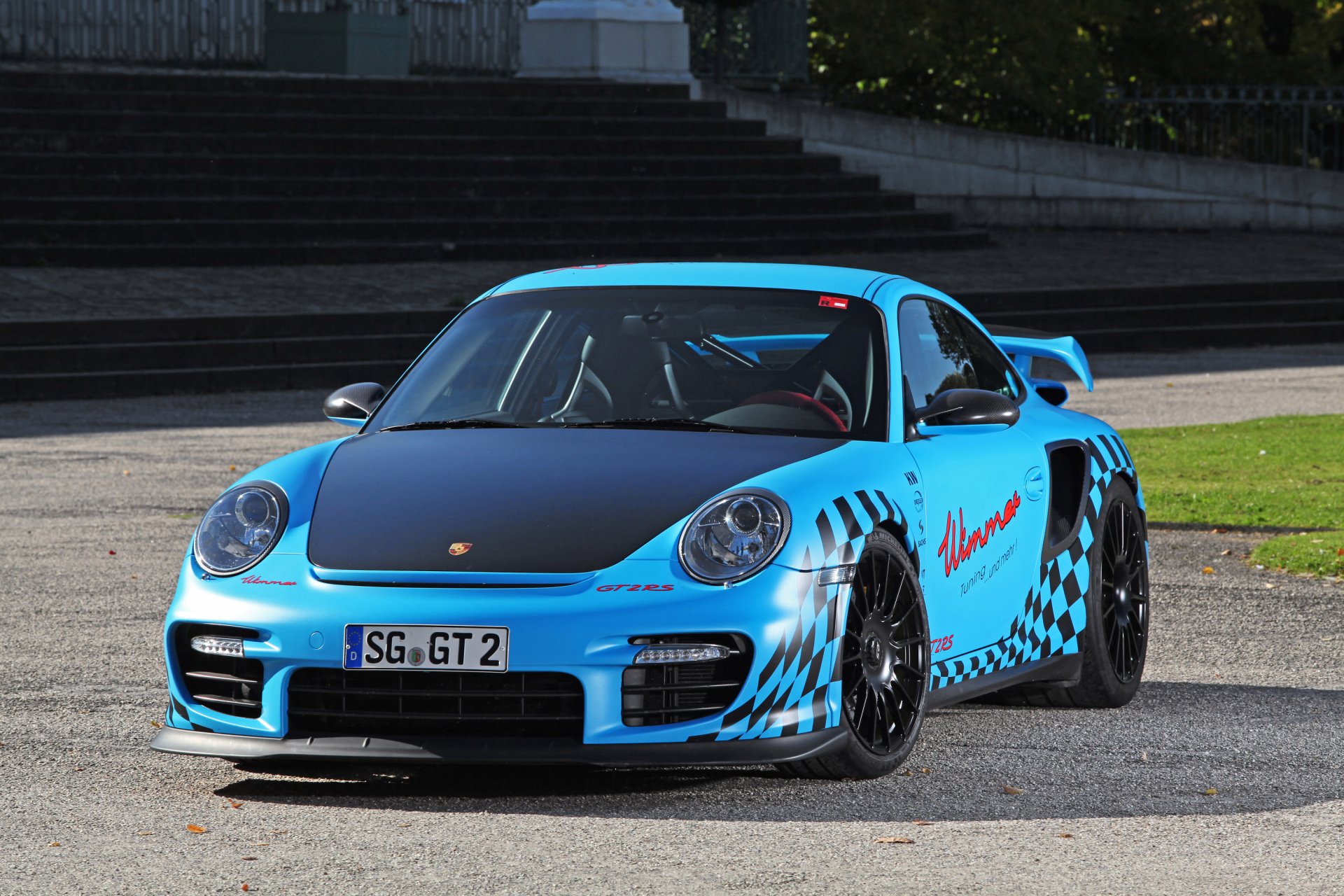 Download Vehicle Porsche 911 GT2 HD Wallpaper
