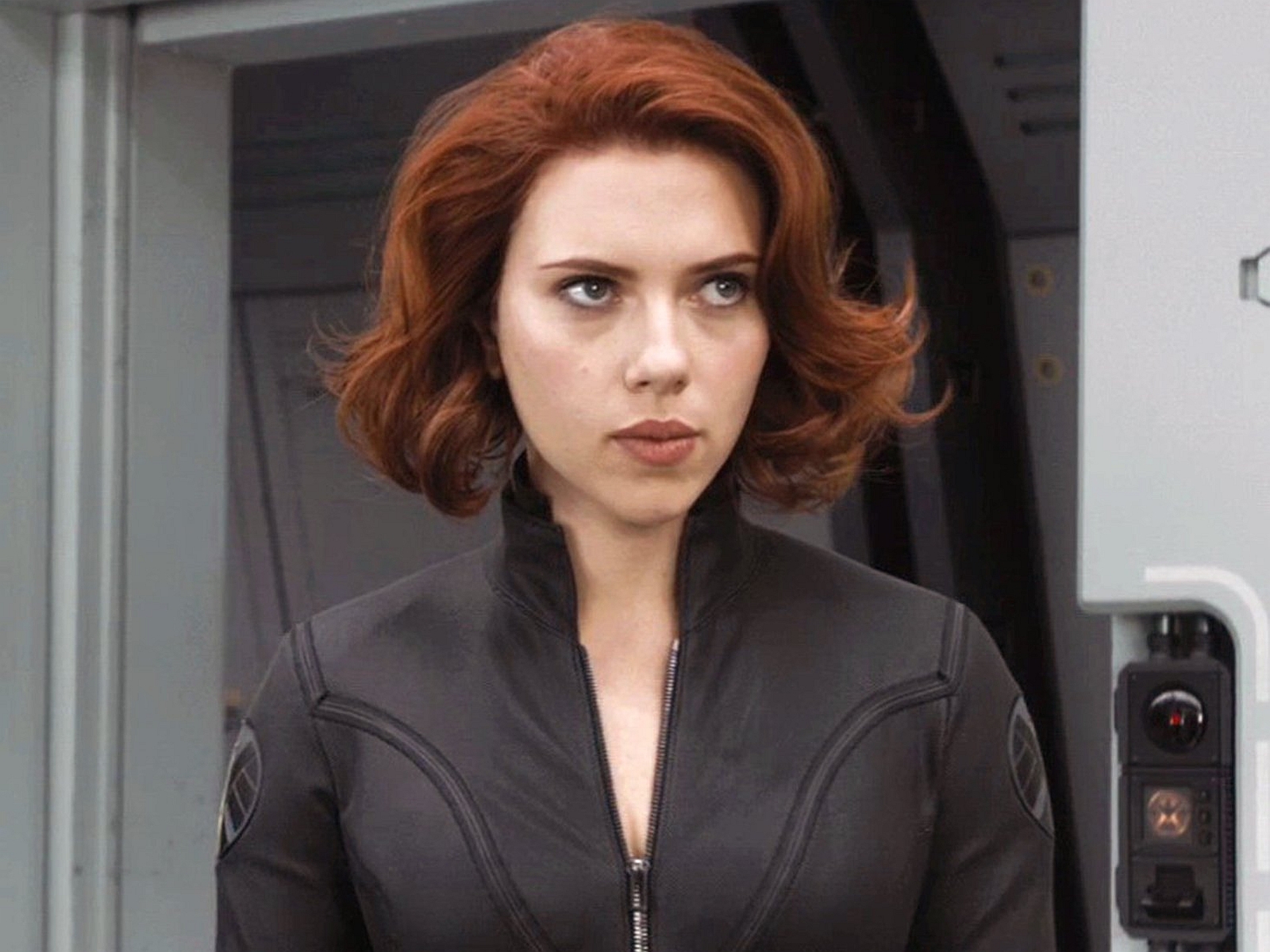 Download Black Widow Scarlett Johansson Movie The Avengers Wallpaper