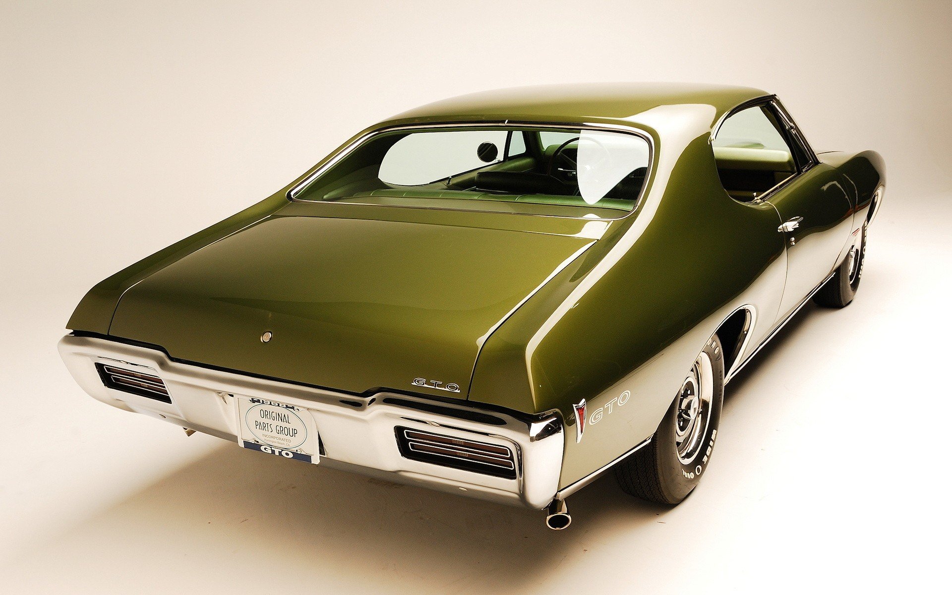 Download Vehicle Pontiac GTO HD Wallpaper