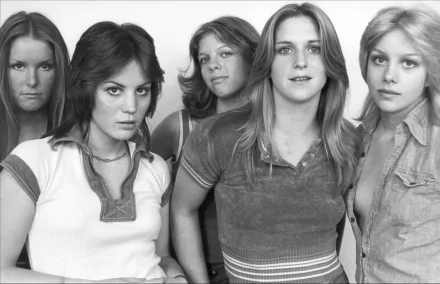 music the runaways HD Desktop Wallpaper | Background Image