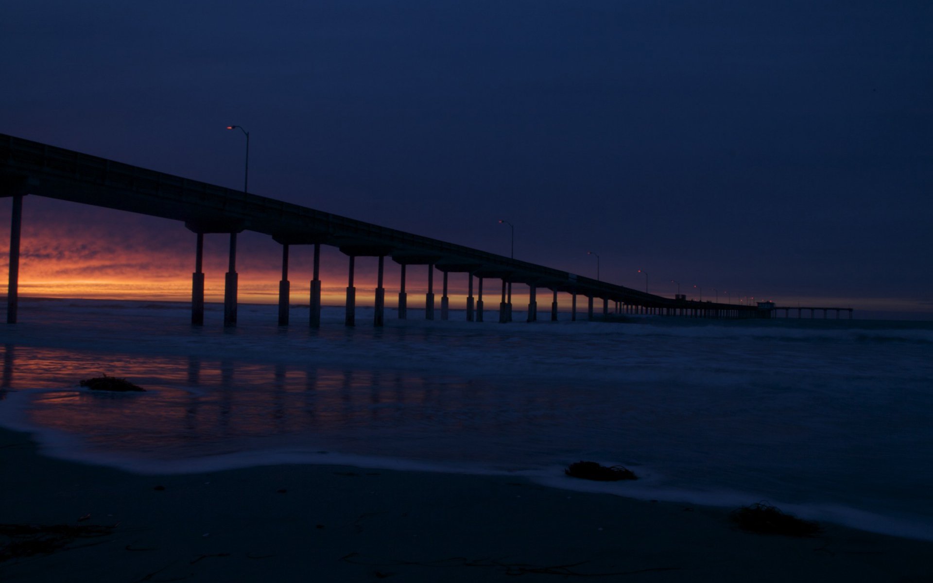 Stunning HD Wallpaper of a Serene Bridge at Dusk