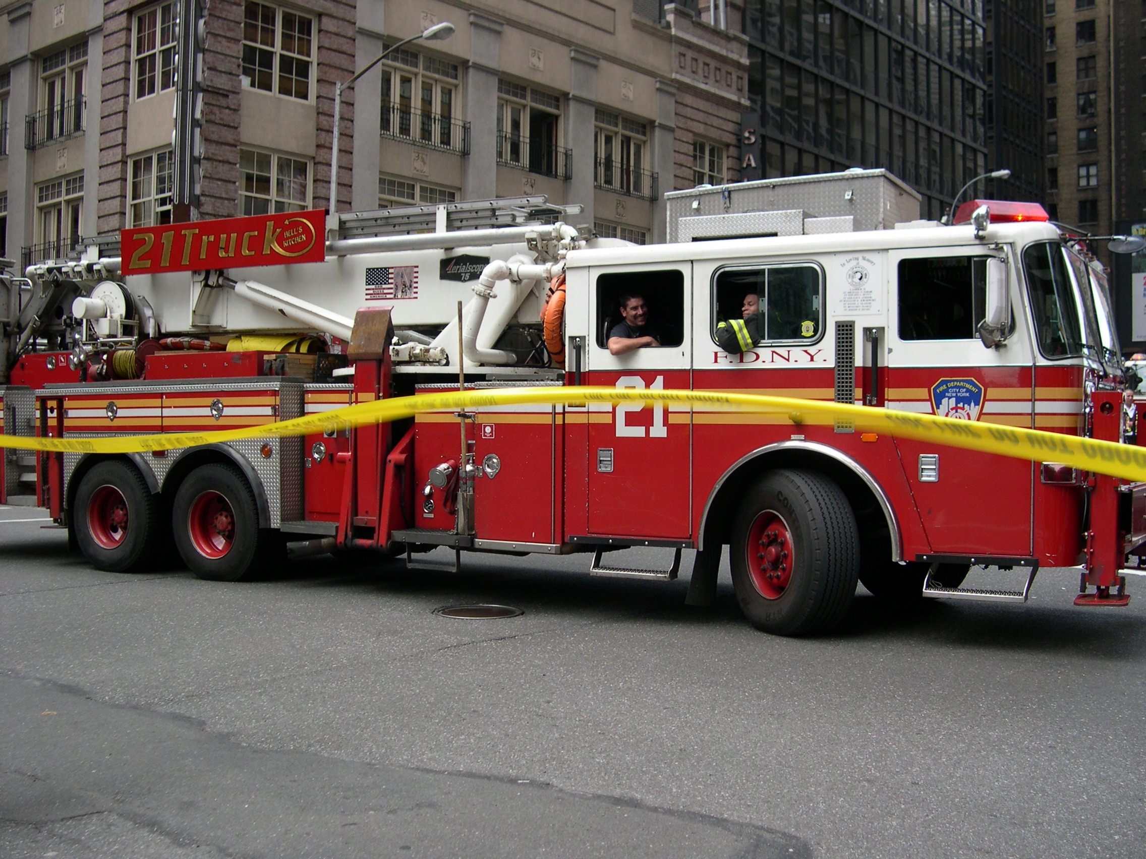 Vehicles Fire Truck HD Wallpaper | Background Image