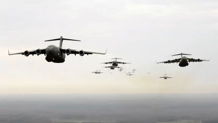 military Boeing C-17 Globemaster III HD Desktop Wallpaper | Background Image