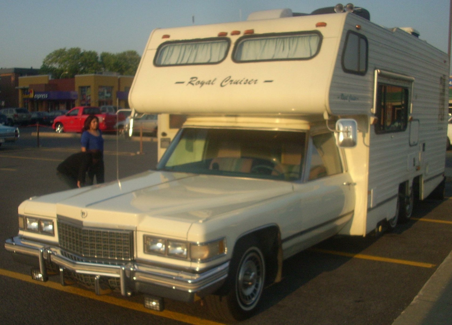 Download Vehicle Motorhome HD Wallpaper