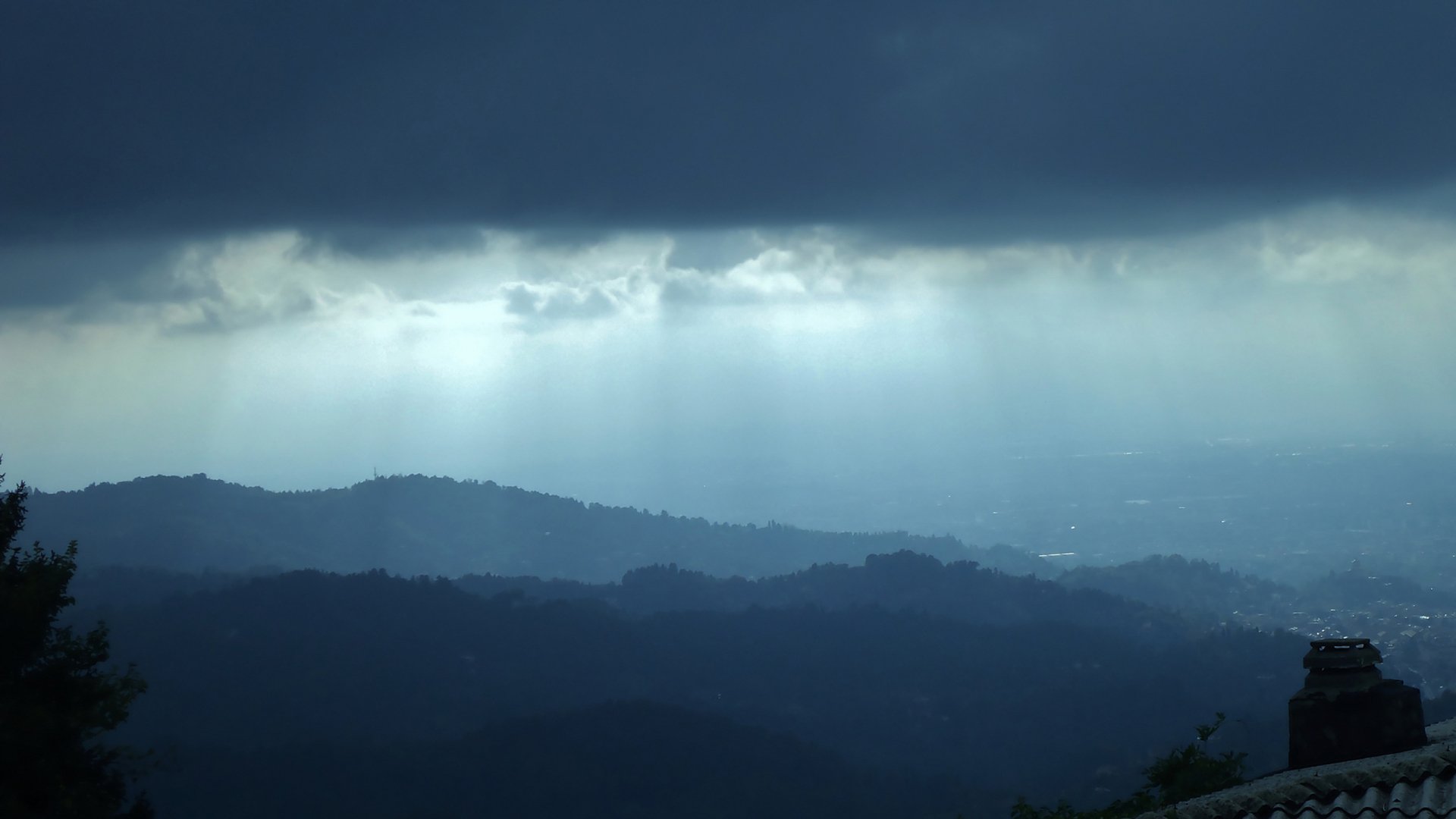 Download Nature Sunbeam HD Wallpaper