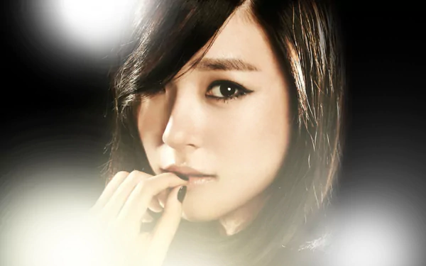Korean music Tiffany Hwang HD Desktop Wallpaper | Background Image