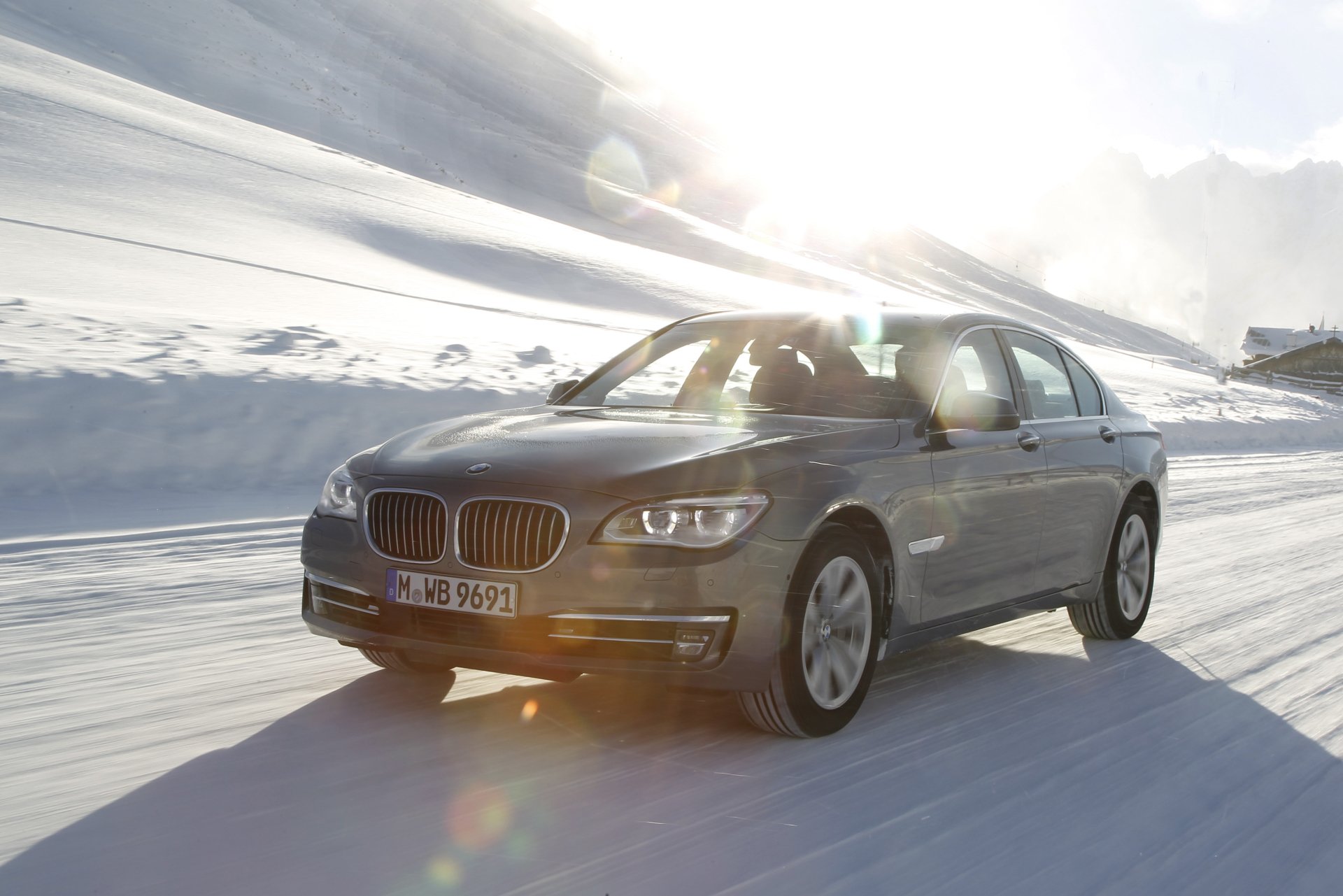 Download Vehicle 2013 Bmw 7-series HD Wallpaper