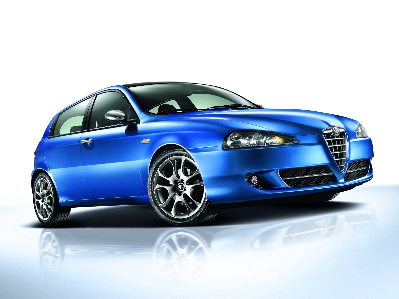 Download Alfa Romeo Vehicle Alfa Romeo 147 Wallpaper