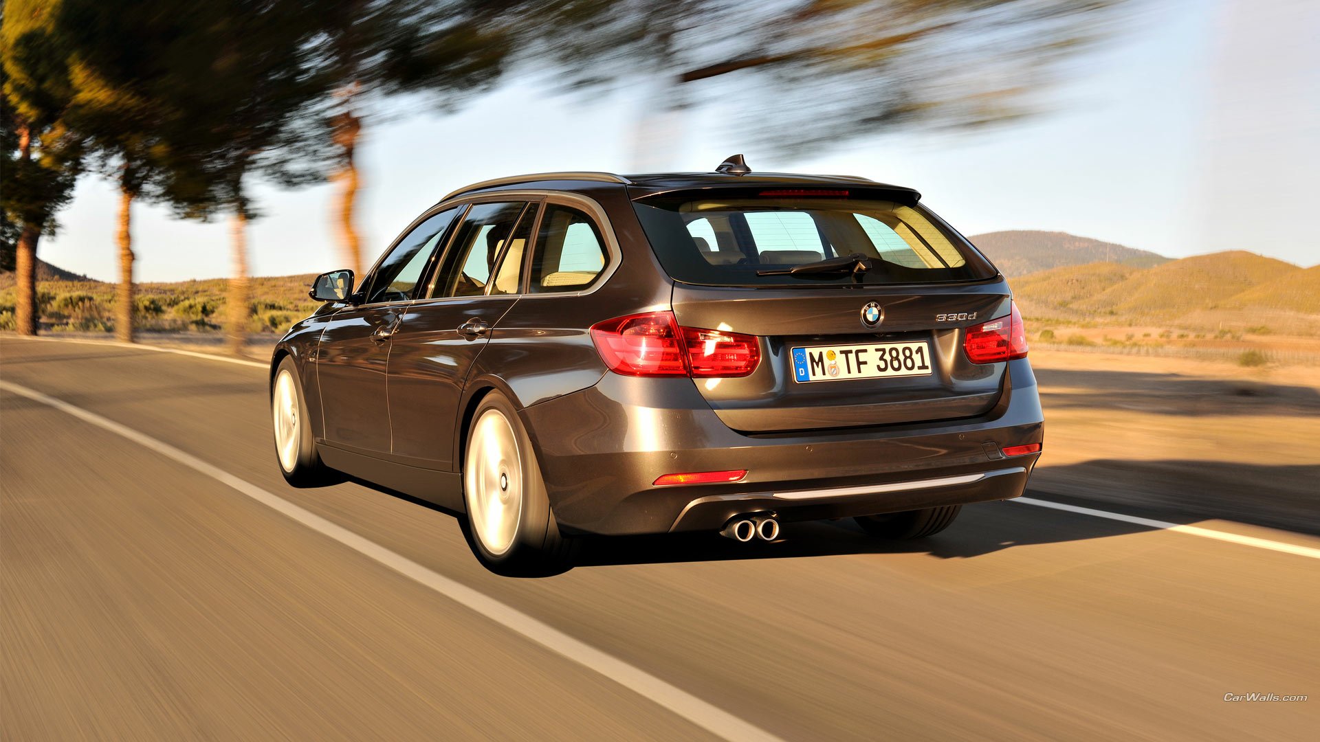 Download Vehicle BMW 3 Series Touring HD Wallpaper