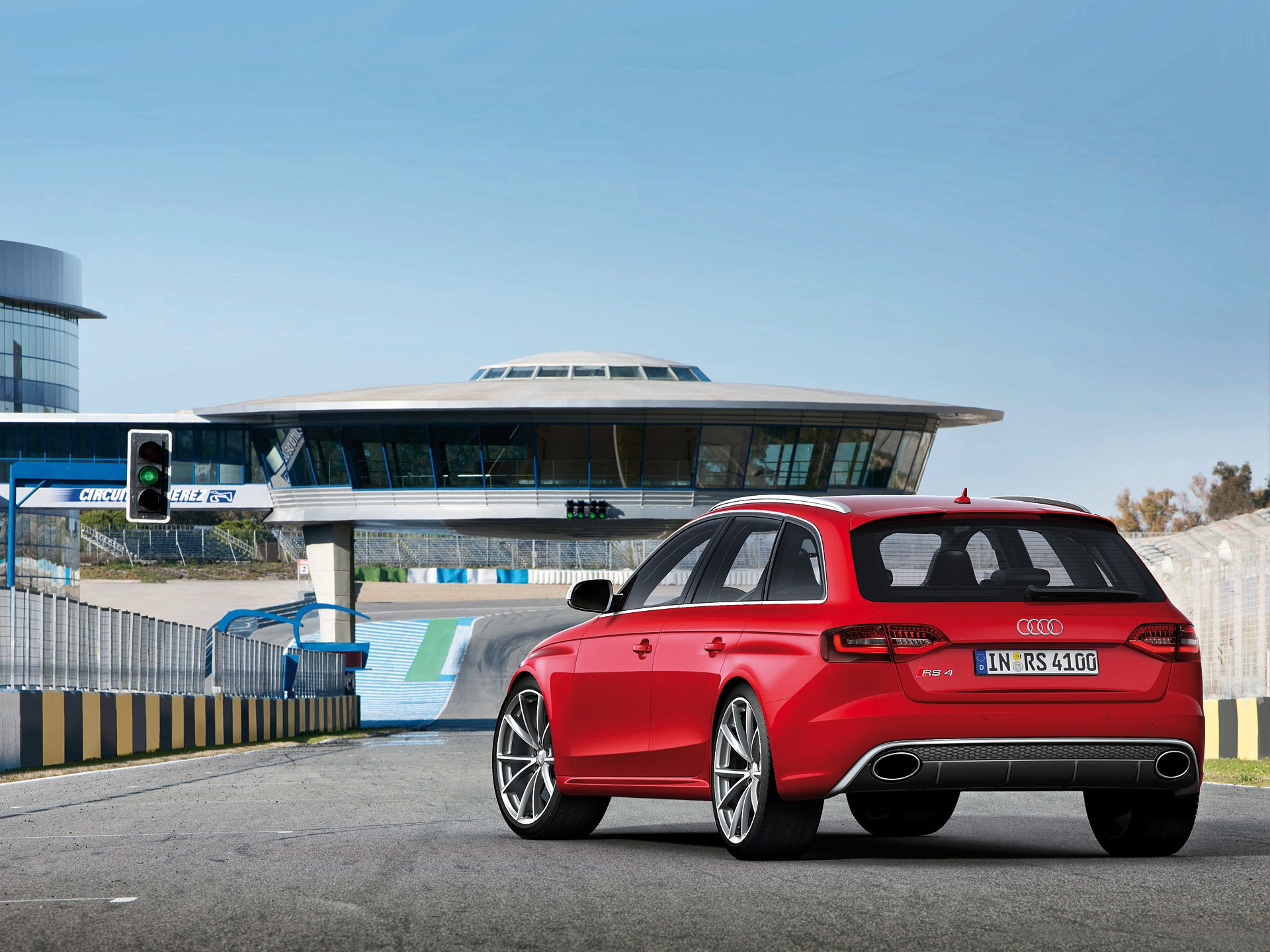 Download Audi Vehicle Audi RS4 HD Wallpaper