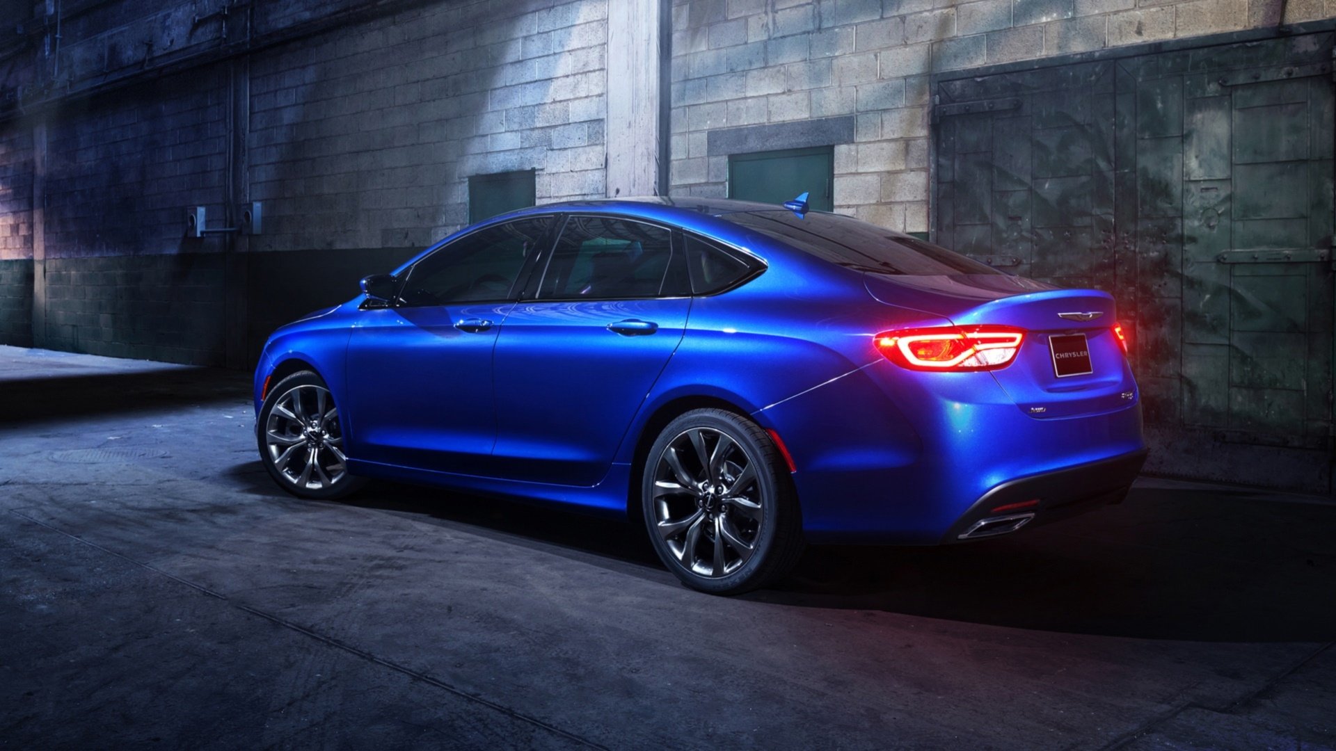 Download Vehicle Chrysler 200 HD Wallpaper