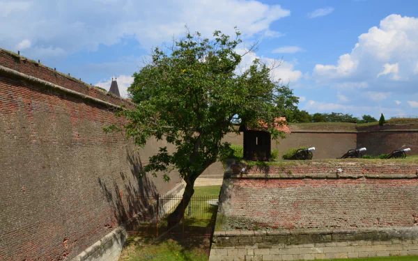 man made Alba Carolina HD Desktop Wallpaper | Background Image