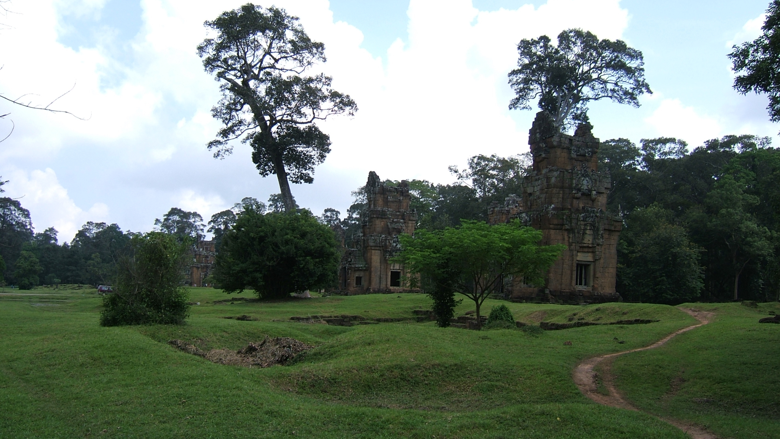 Angkor Thom HD Wallpaper