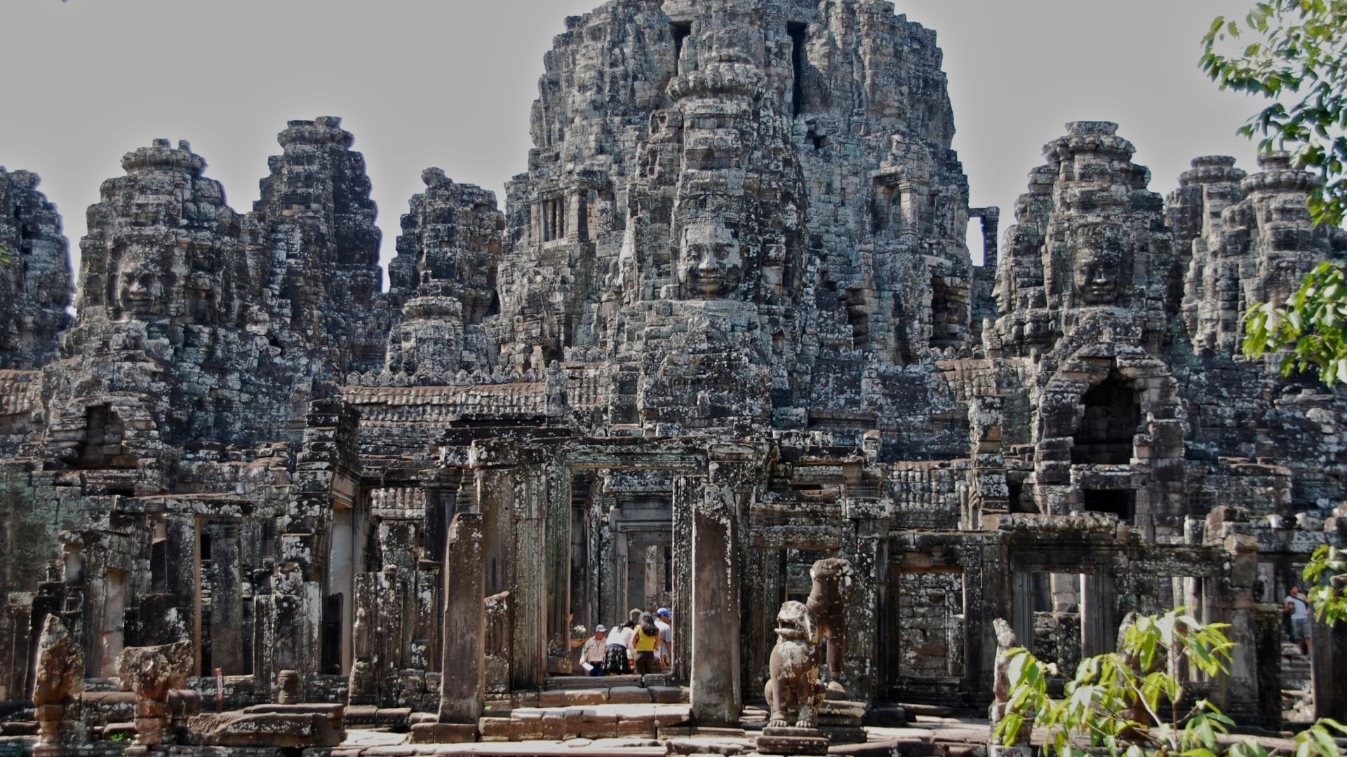 Download Religious Angkor Thom HD Wallpaper