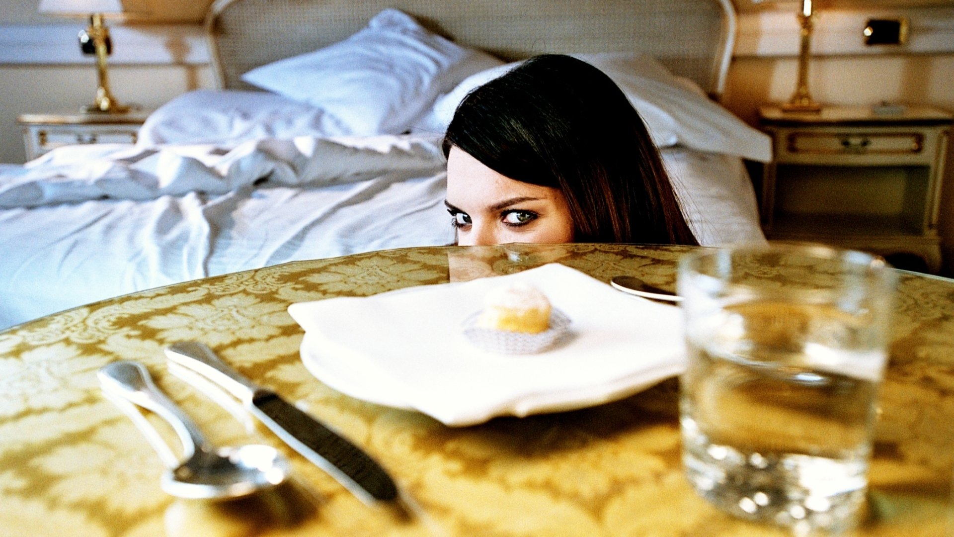 Download Yelena Isinbayeva Sports HD Wallpaper