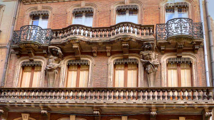  Balconies In Toulouse