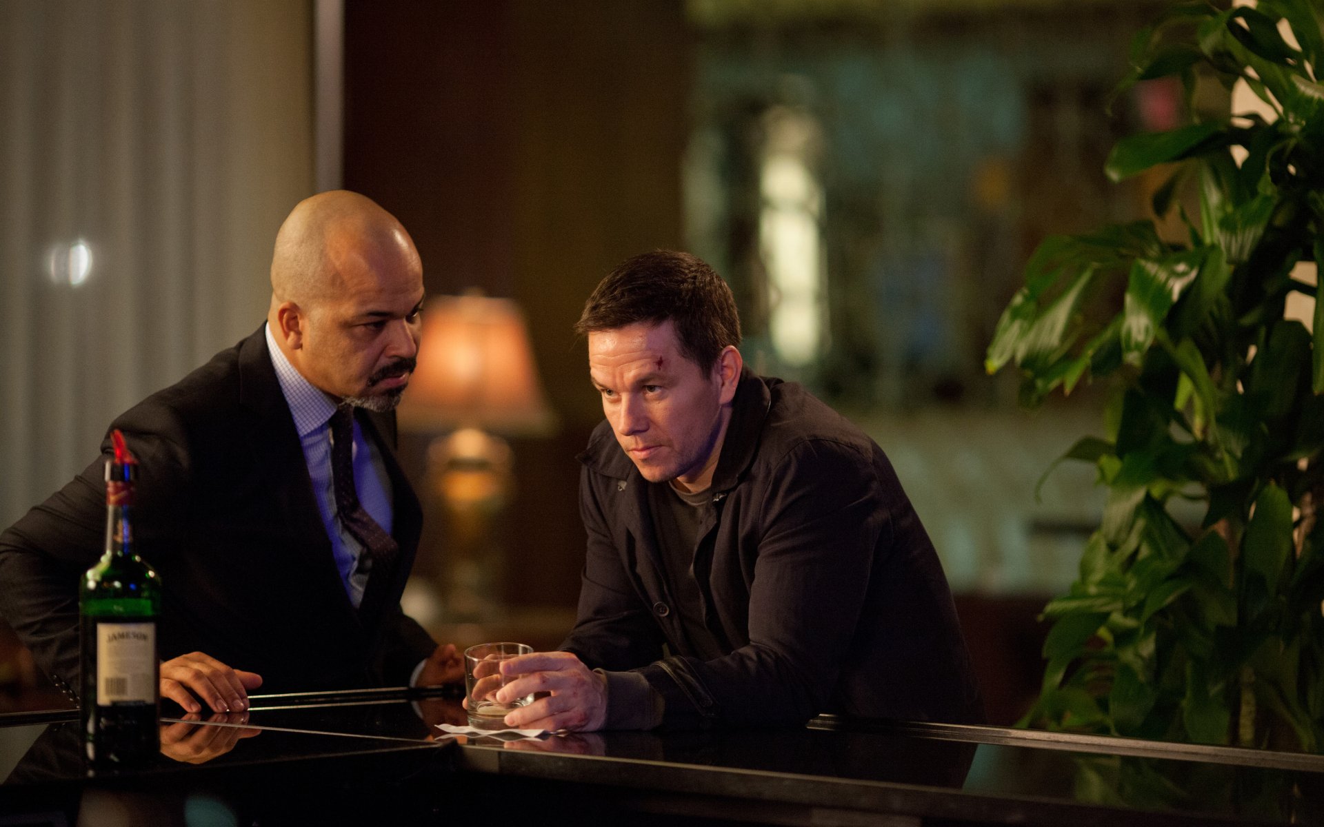 Download Carl Fairbanks Jeffrey Wright Billy Taggart Mark Wahlberg Movie Broken City 4k Ultra HD Wallpaper