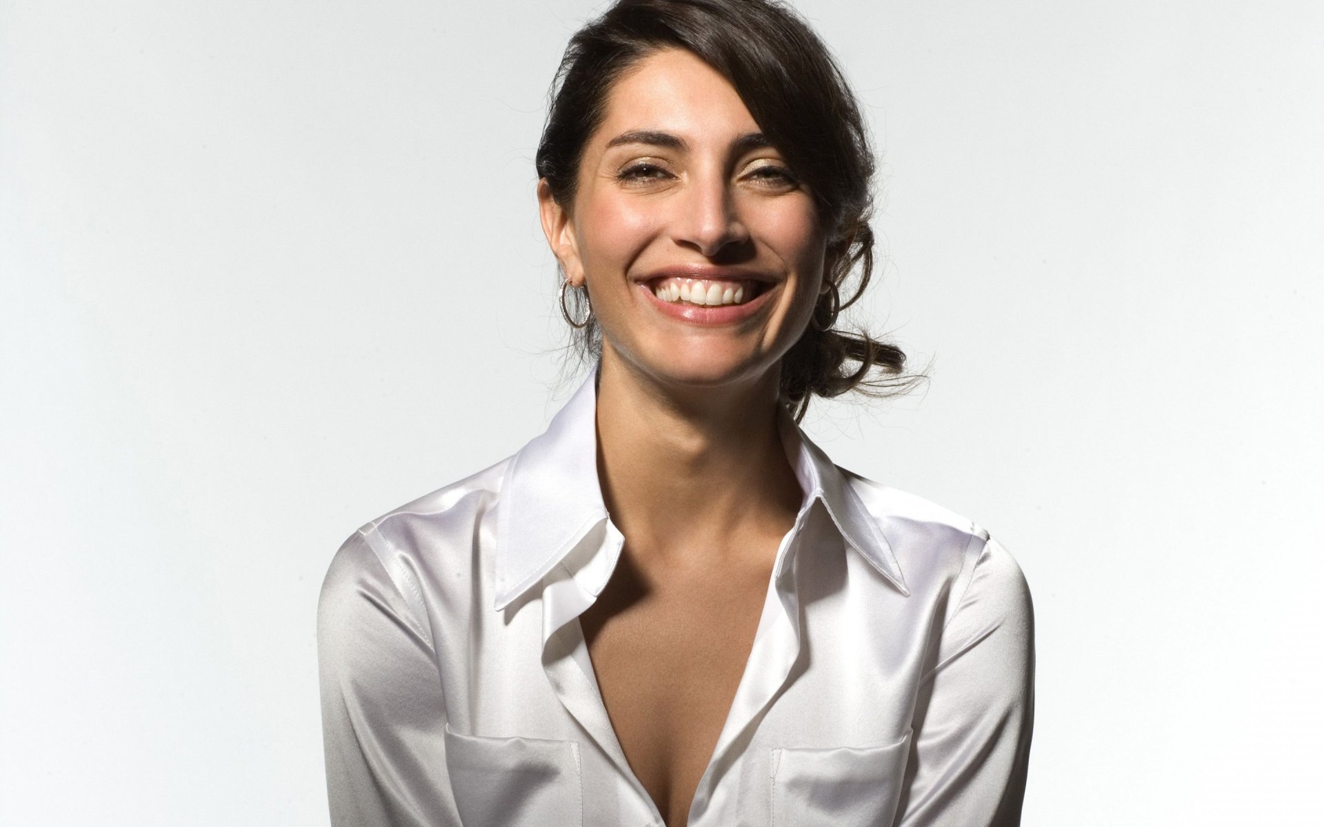 Download Actress Italian Celebrity Caterina Murino HD Wallpaper