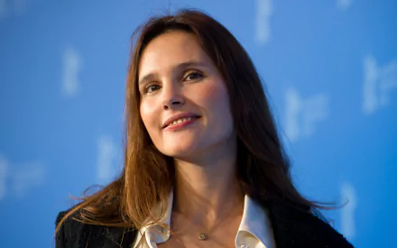 French actress Celebrity Virginie Ledoyen HD Desktop Wallpaper | Background Image