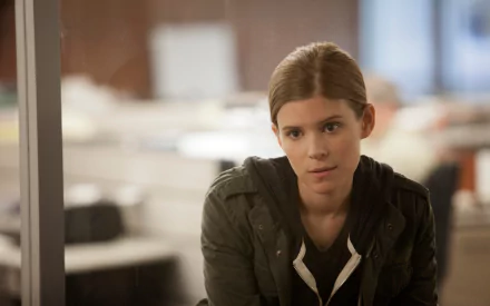 Portrait of American actress Kate Mara, captured in a 4K Ultra HD PC desktop wallpaper with a soft, blurred background.