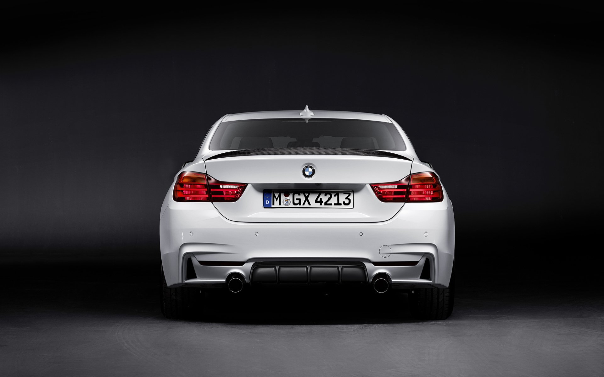 Download BMW Vehicle BMW M4 HD Wallpaper