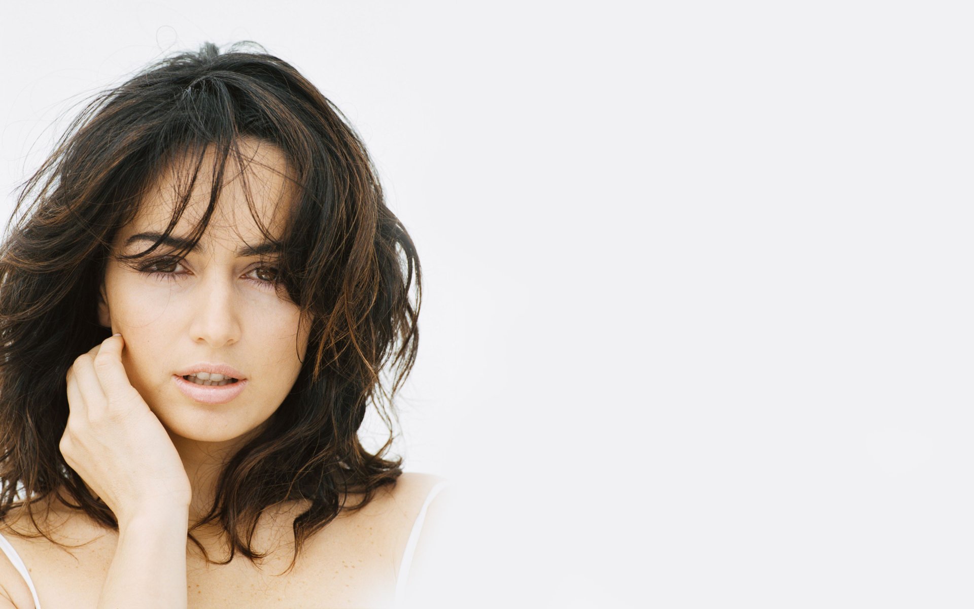 Download Mexican Actress Celebrity Ana De La Reguera HD Wallpaper