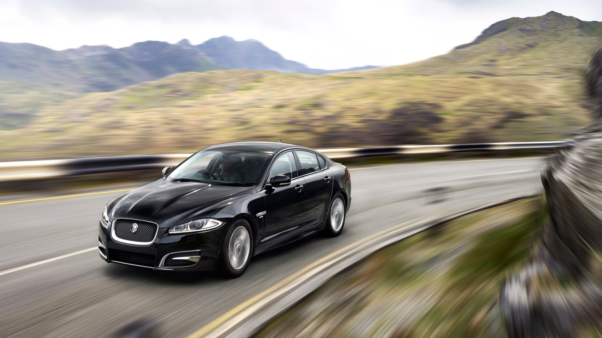 Black Jaguar Xf Wallpaper