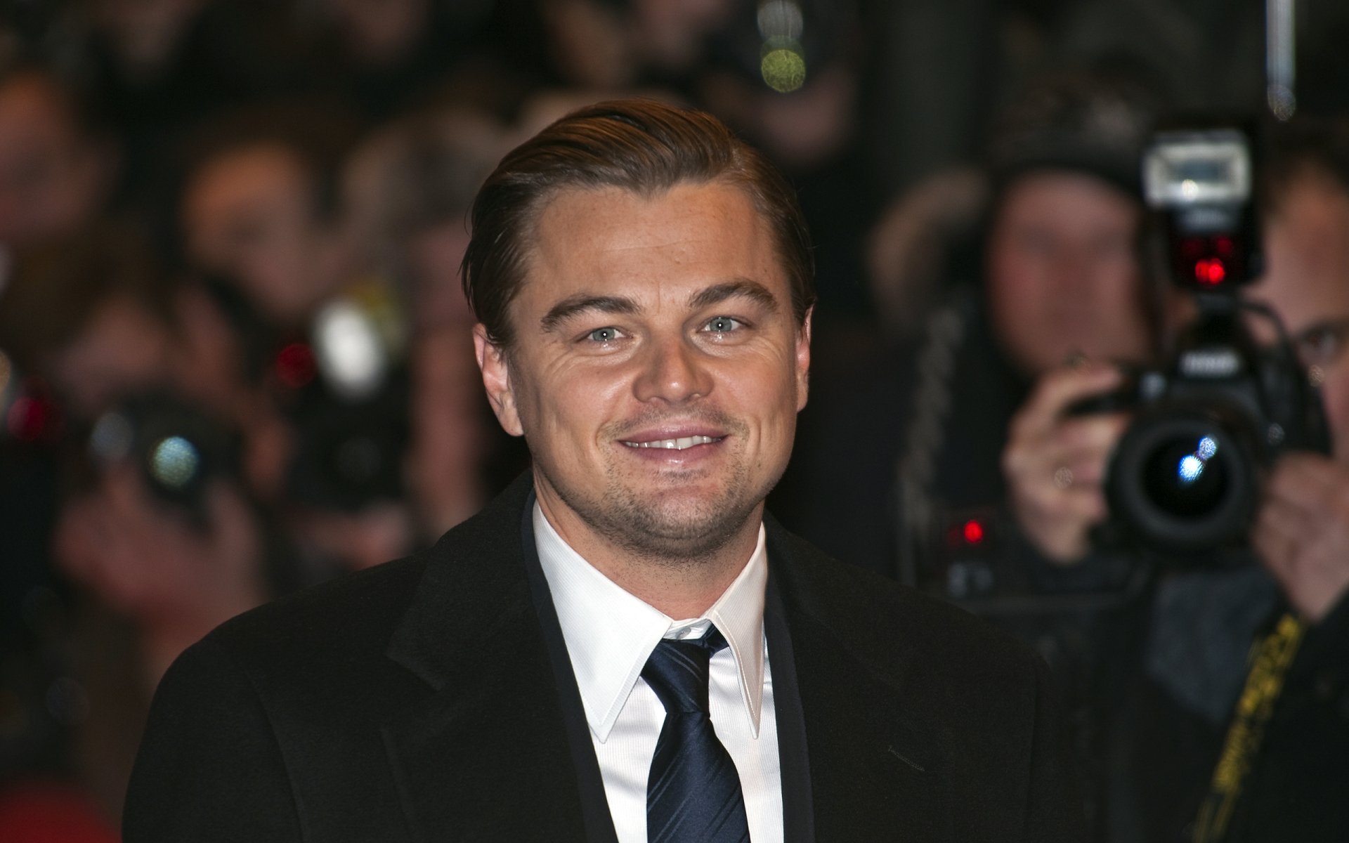 Download American Actor Celebrity Leonardo Dicaprio Hd Wallpaper 