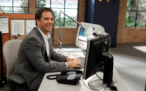 Anthony Dinozzo Michael Weatherly TV Show NCIS HD Desktop Wallpaper | Background Image