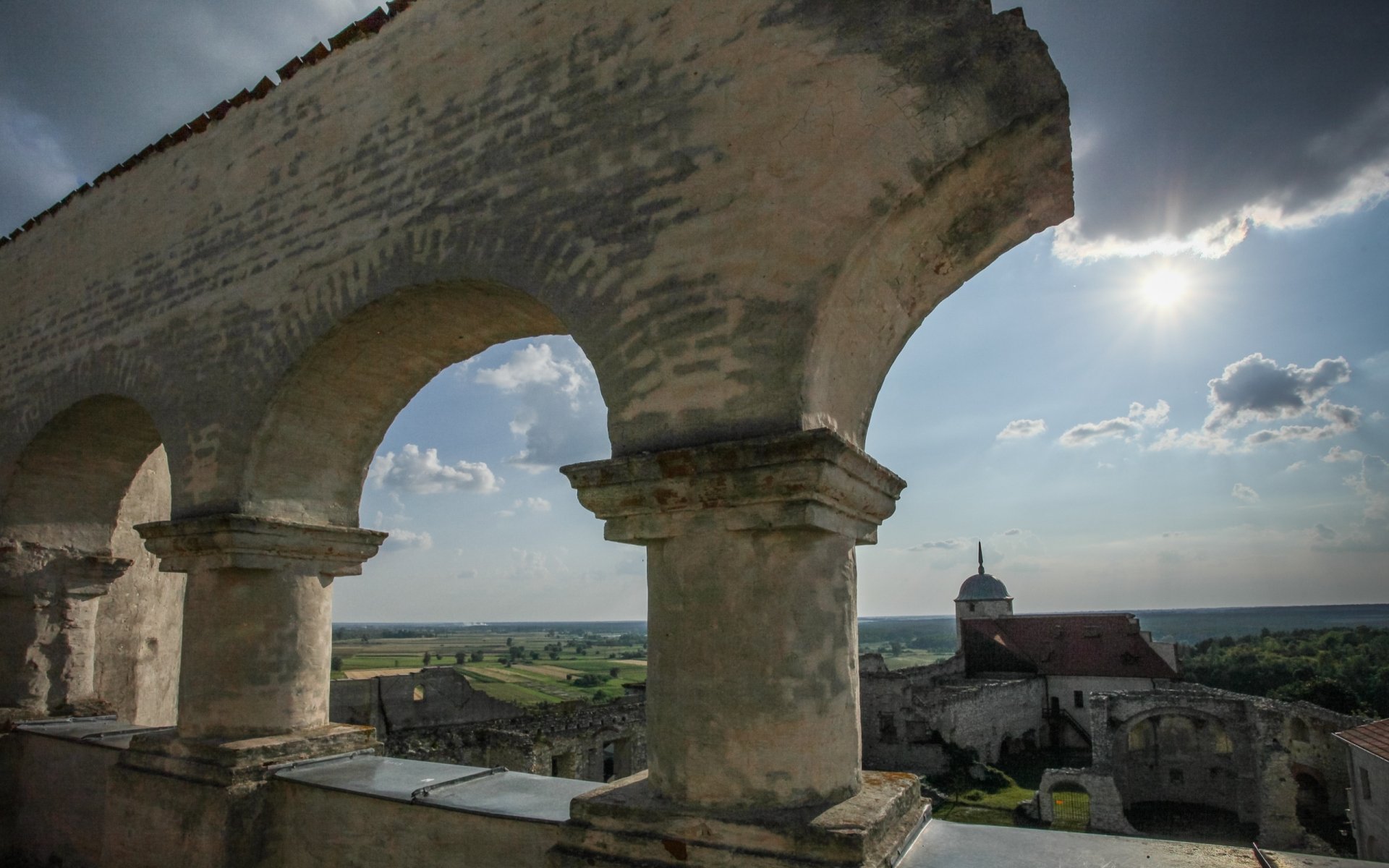 Download Man Made Janowiec Castle HD Wallpaper