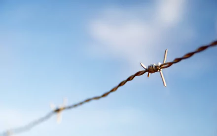 wire man made barb wire HD Desktop Wallpaper | Background Image