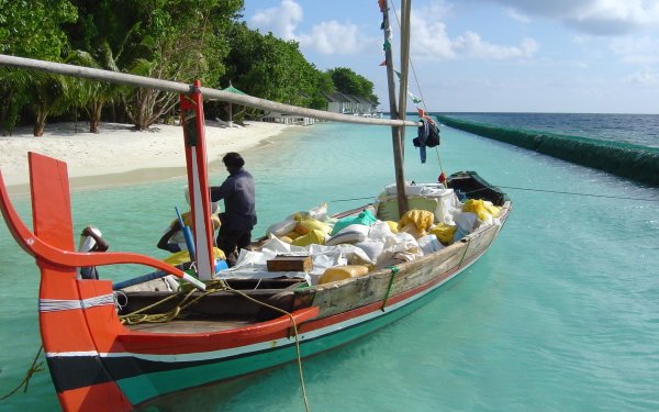 Vehicles Boat Maldives Dhoni Lily Beach HD Wallpaper | Background Image