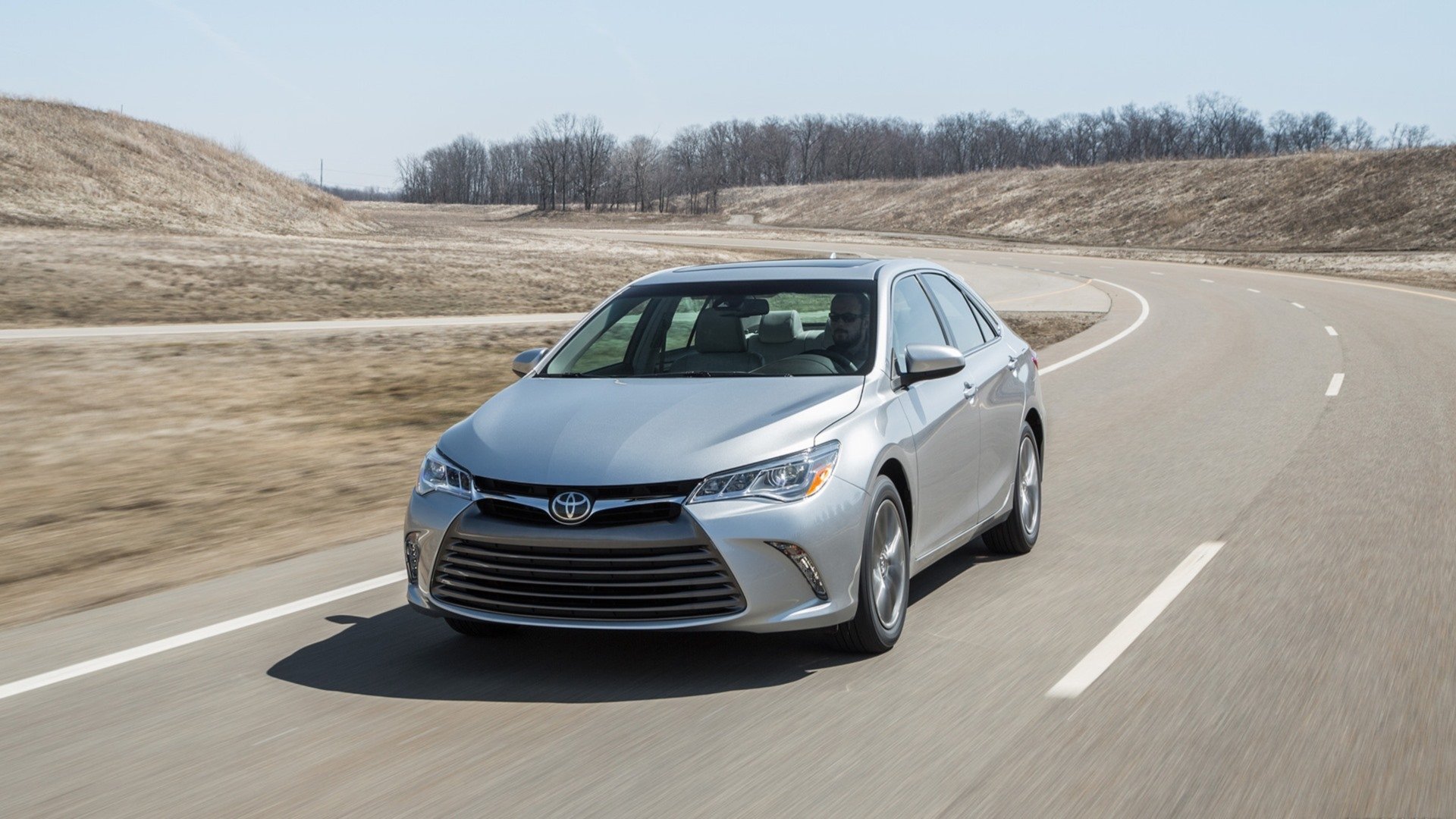 Download Vehicle 2015 Toyota Camry HD Wallpaper