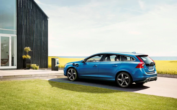 Volvo V60 Plug-in Hybrid R-design vehicle Volvo V60 HD Desktop Wallpaper | Background Image