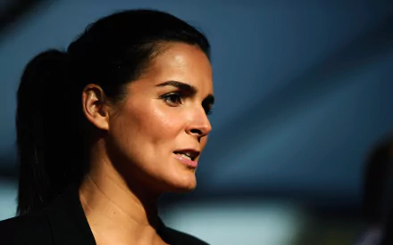 American actress Celebrity Angie Harmon HD Desktop Wallpaper | Background Image