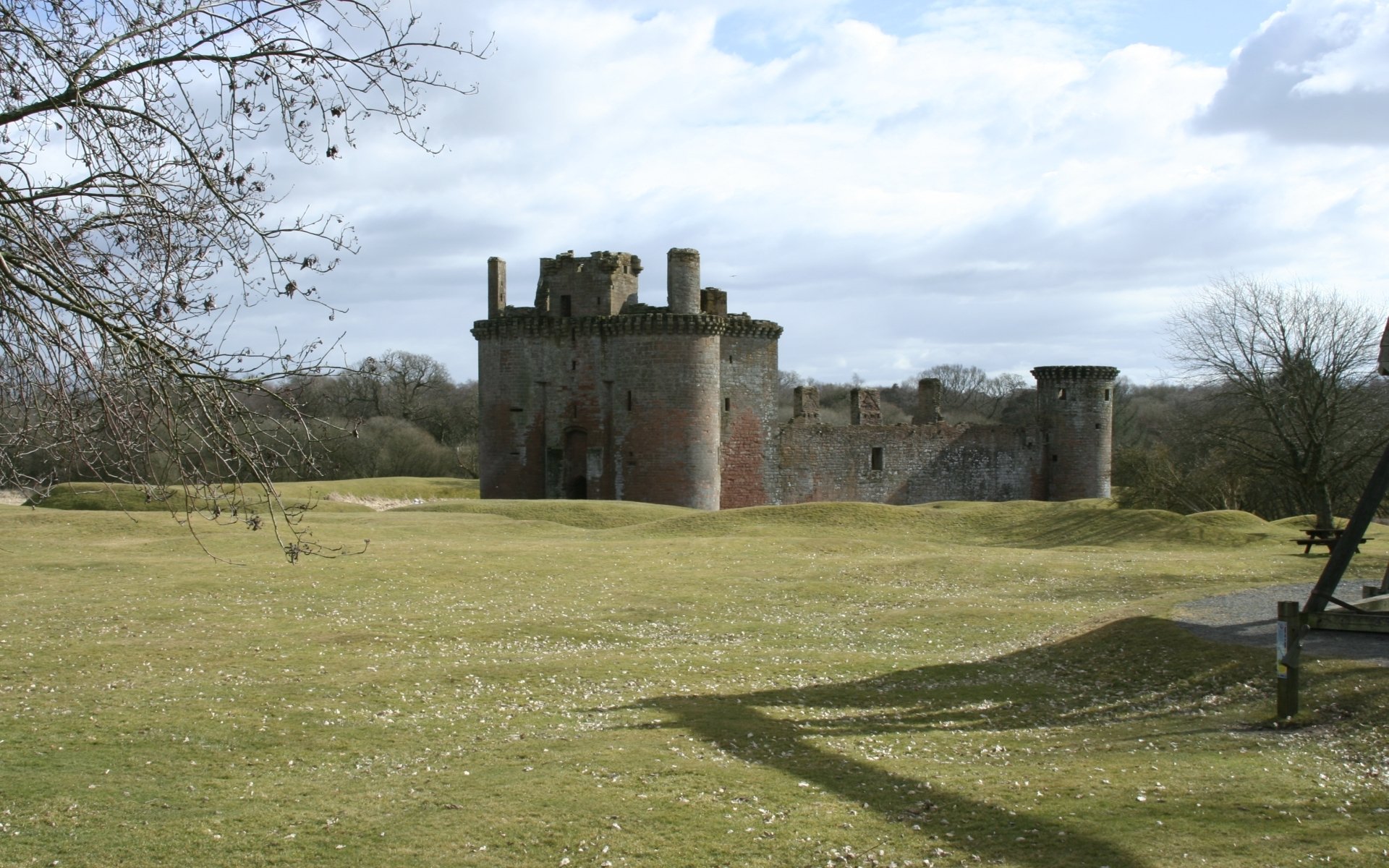 Download Man Made Caerlaverock Castle HD Wallpaper