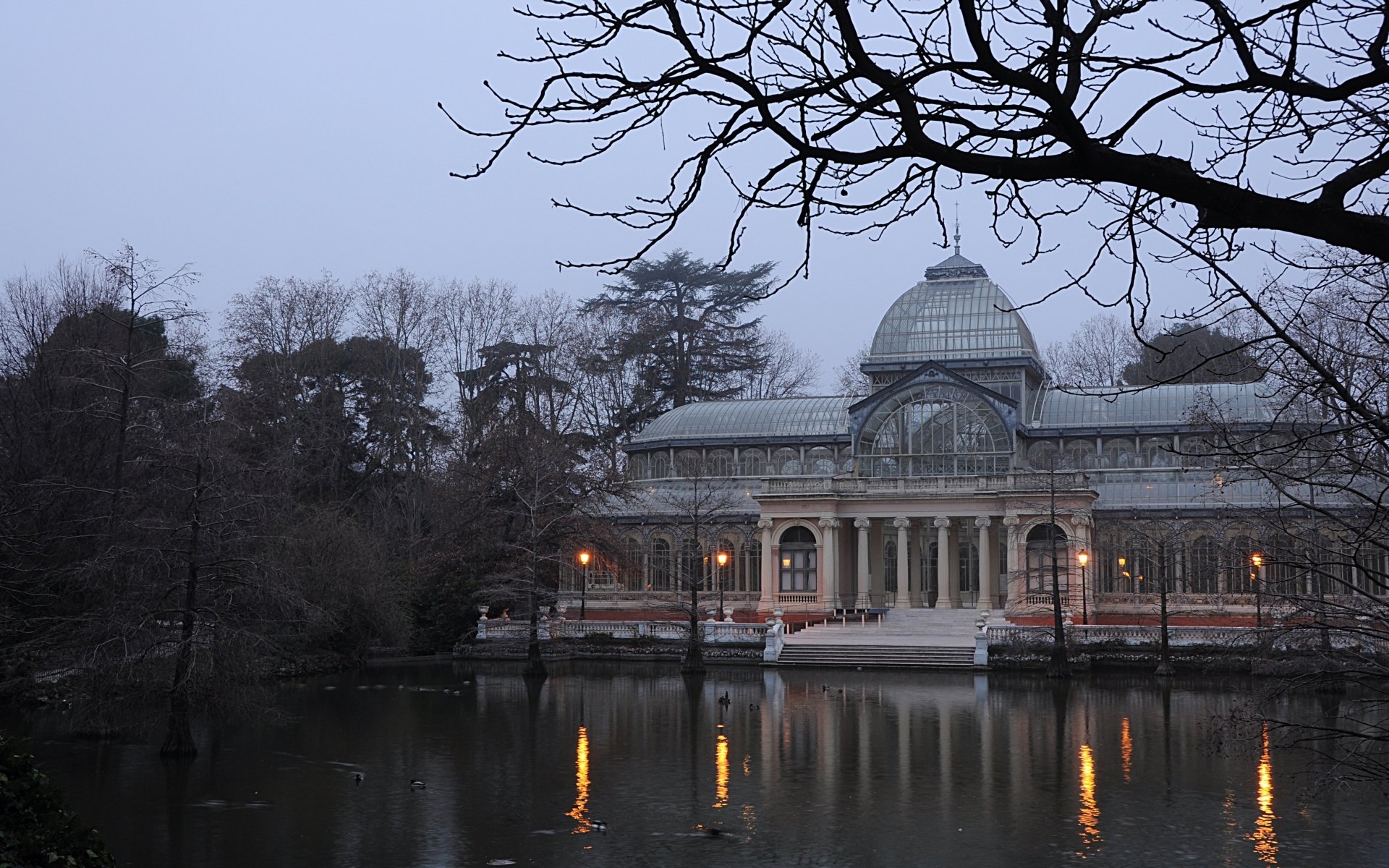 Download Man Made Palacio De Cristal HD Wallpaper