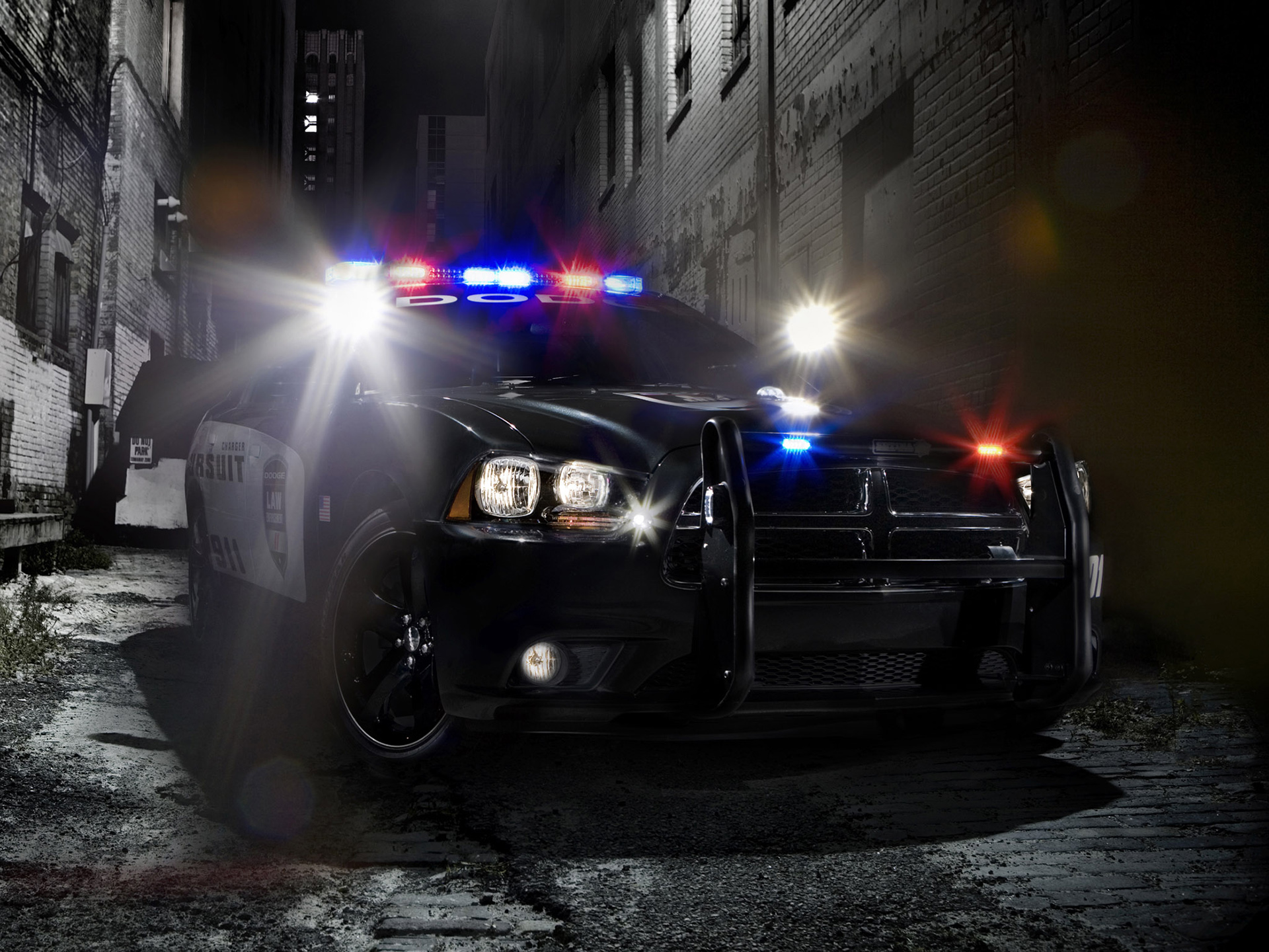 Полицейская машина ночью. Полицейский автомобиль. Полиция США ночью. Полицейская тачка. Полицейская тачка в ночи.