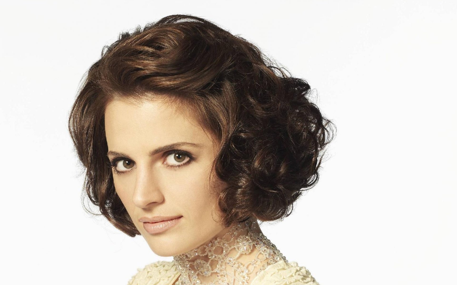 Download Actress Canadian Celebrity Stana Katic HD Wallpaper