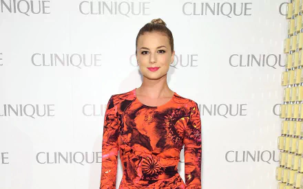 actress Canadian Celebrity Emily Vancamp HD Desktop Wallpaper | Background Image