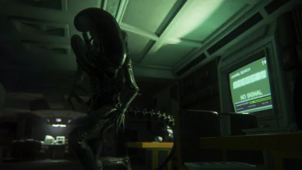 Xenomorph from the Alien: Isolation video game stalks a dim, green-lit station office with a flickering NO SIGNAL monitor — 4K Ultra HD PC desktop wallpaper and background.