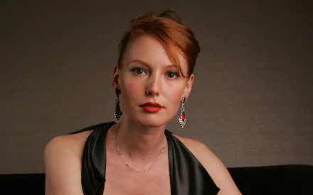 American actress woman Alicia Witt HD Desktop Wallpaper | Background Image