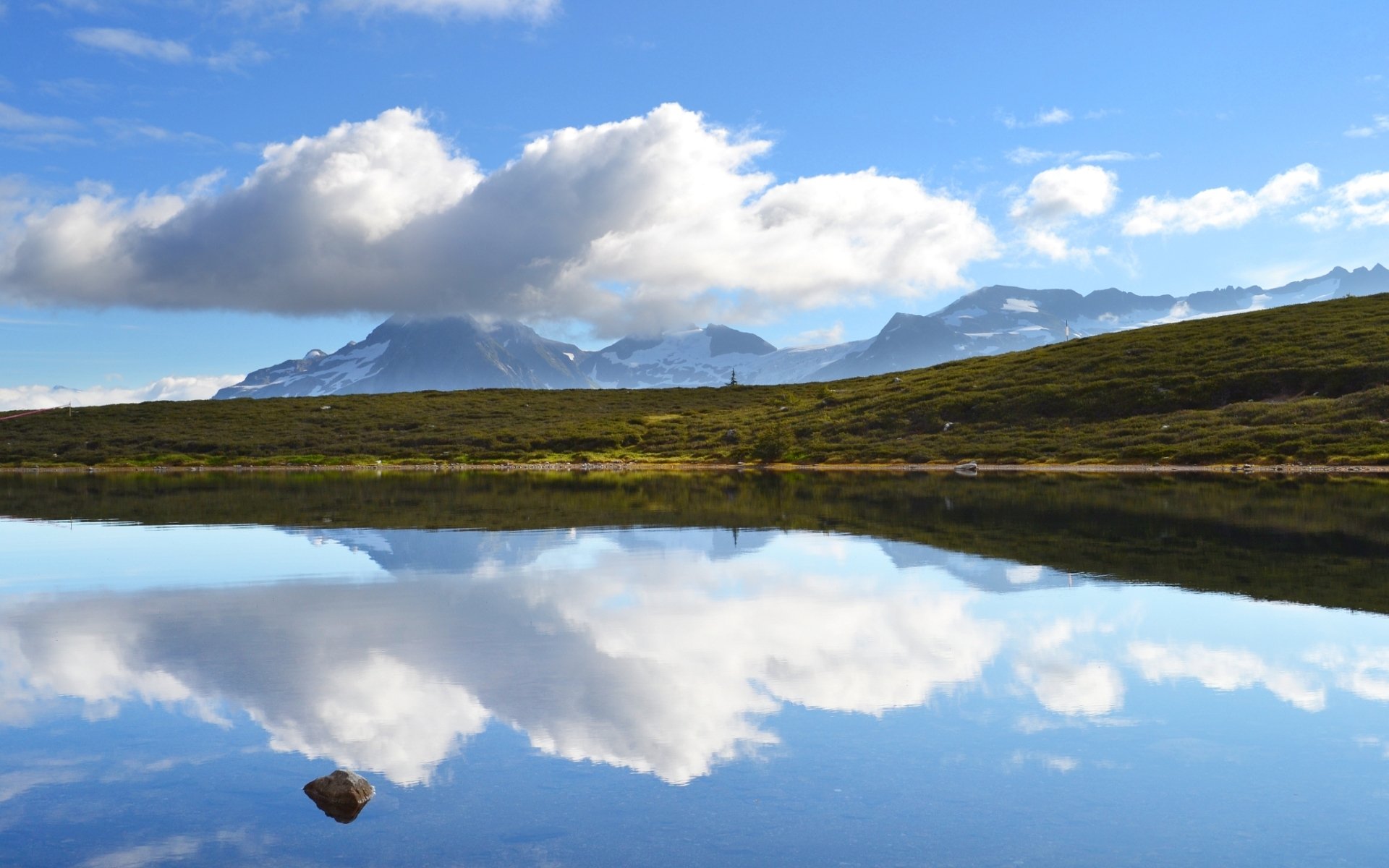 Download Nature Elfin Lake HD Wallpaper