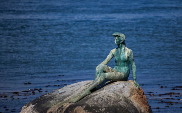 man made Girl in a Wetsuit Statue HD Desktop Wallpaper | Background Image