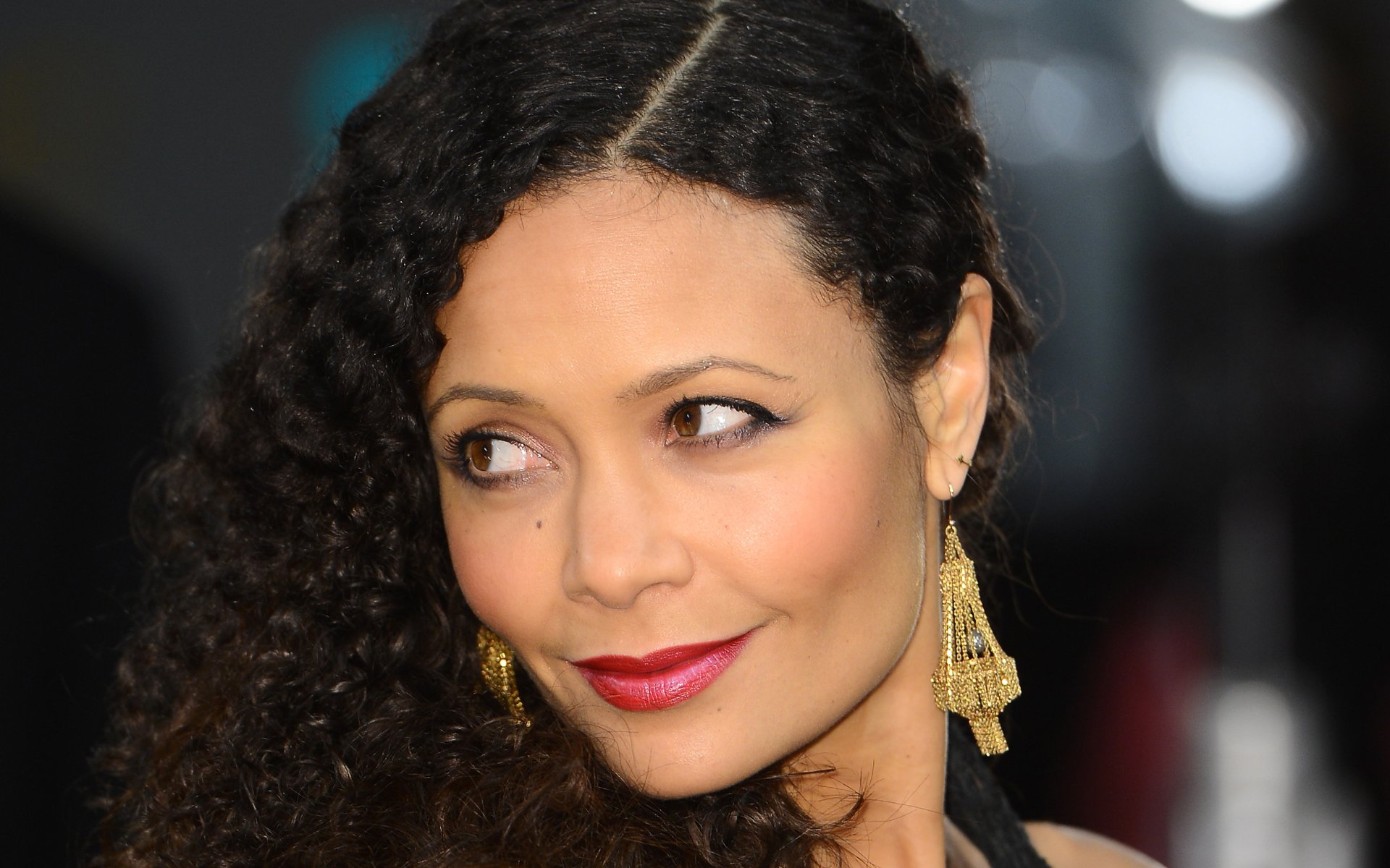 Download Actress English Celebrity Thandie Newton HD Wallpaper
