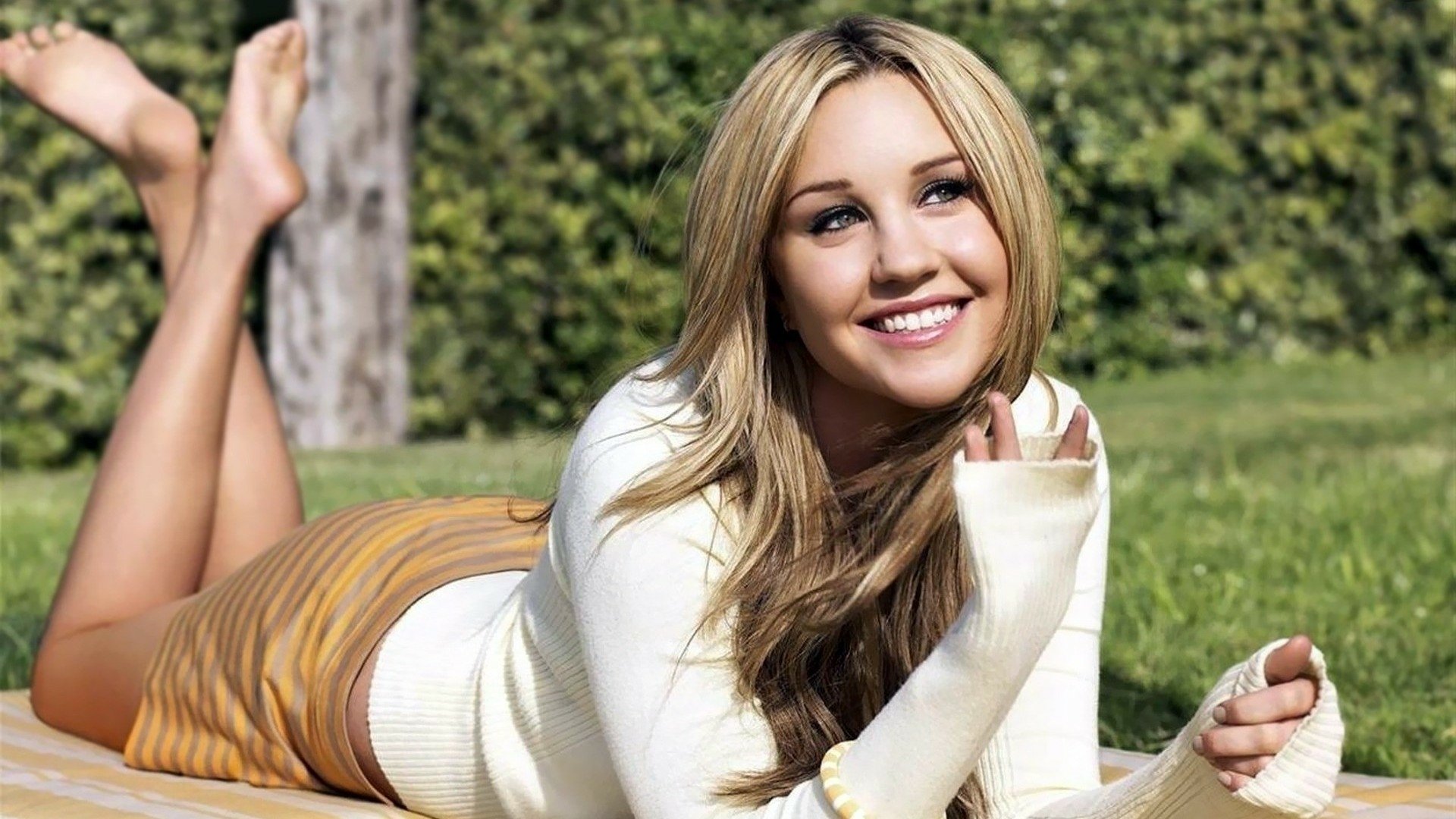 Amanda Bynes Hd Wallpaper Background Image 1920x1080 Id Images, Photos, Reviews