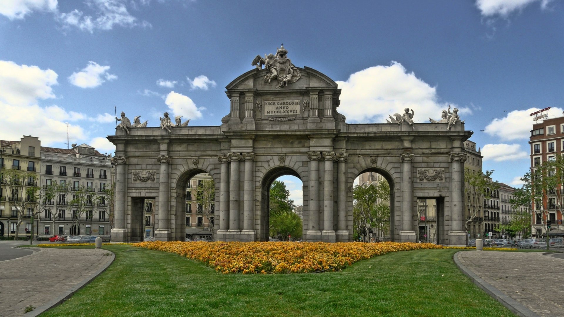 Download Man Made Puerta De Alcalá HD Wallpaper