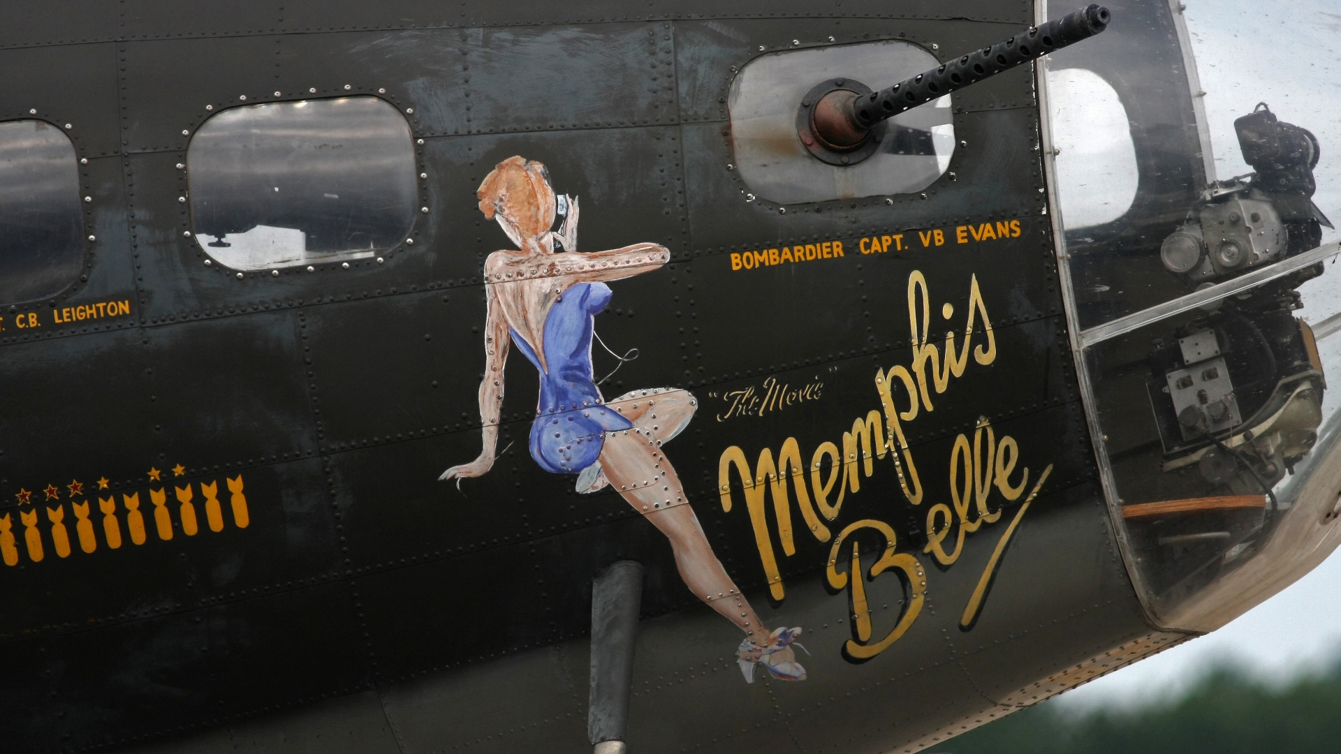 Military Aircraft Nose Art HD Wallpaper | Background Image